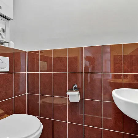Homely With Balcony - Ba Apartamento Bratislava